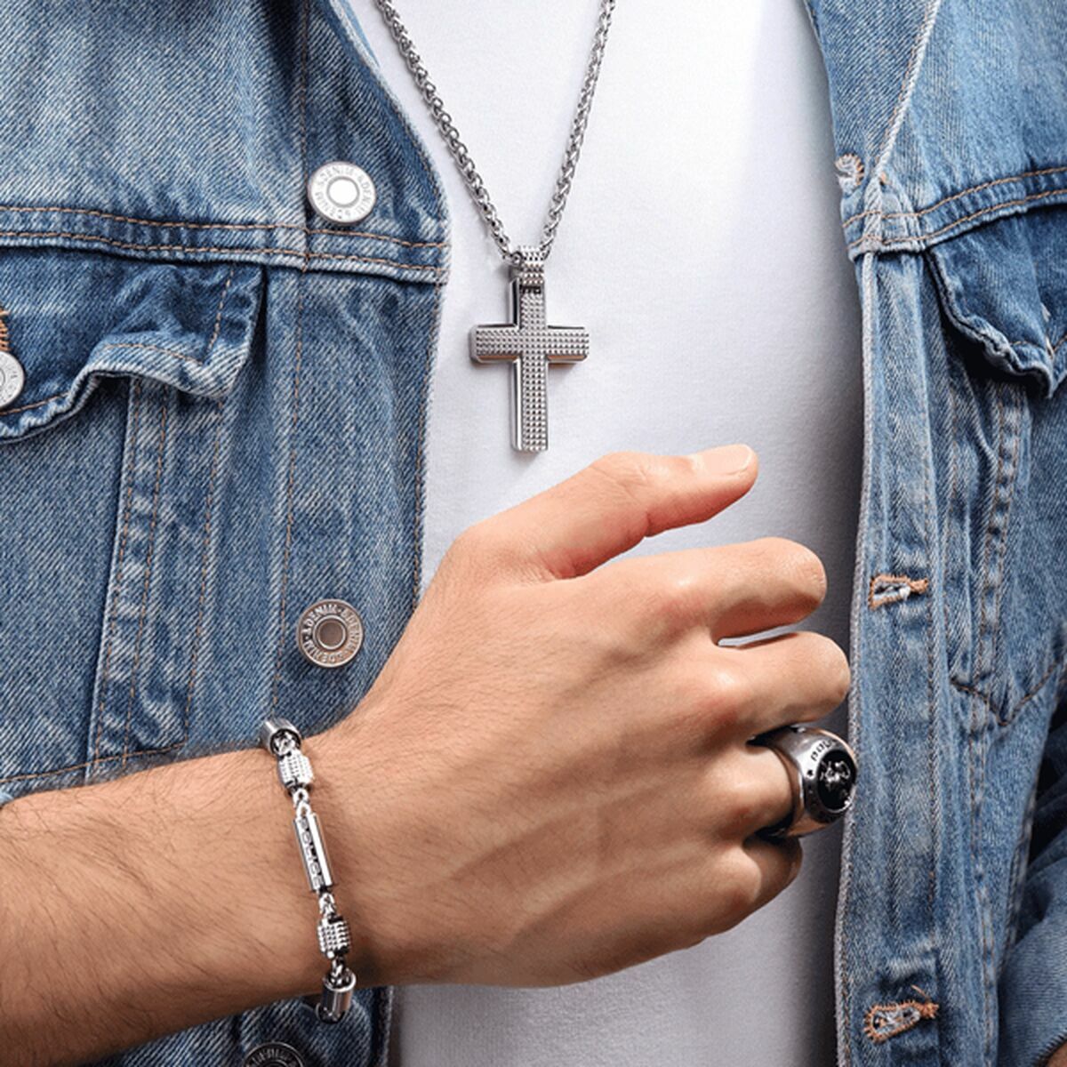 V4HE361107F6843163EA8D84FA2B0A94650R5679395P2