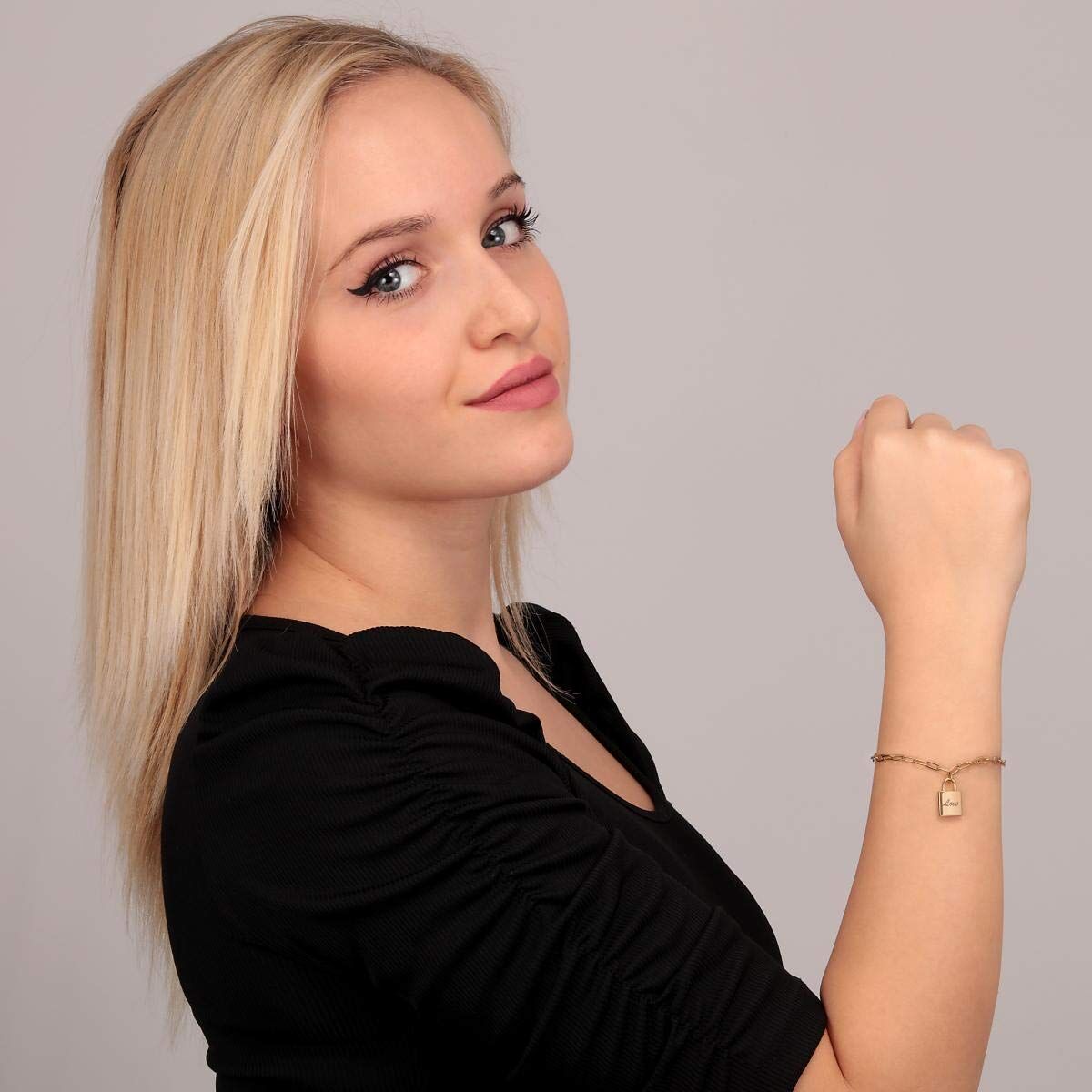 V3HA6F960E1DA58BF31B42E51E3BEEEB65AR7538164P5