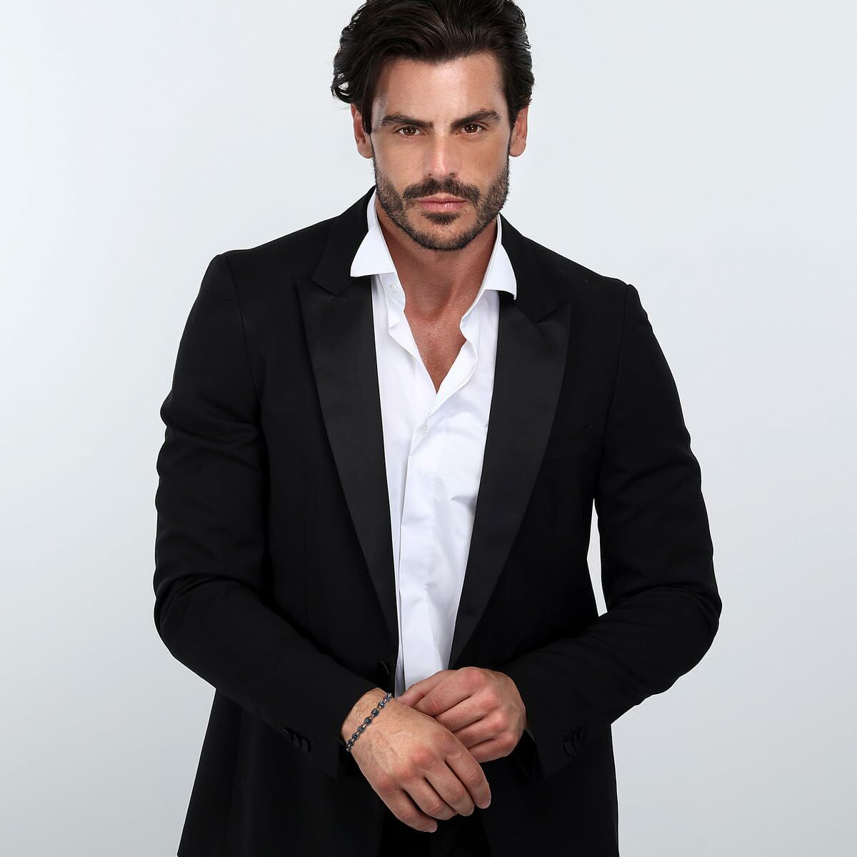 V3H5BEA71E534B18890B2581881EAE89D1BR6933559P6