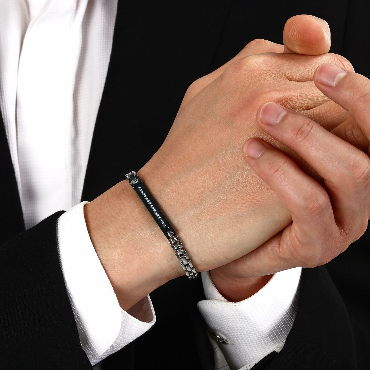 V4H1B84A5D4AD81FD5121AE2AE1E15B6835R6933830P6