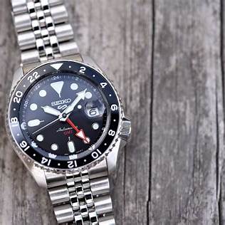 Seiko 5 Sports GMT SSK001K1